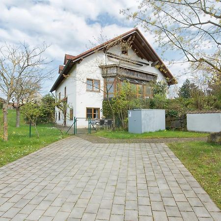 Iris-Ferien Mit Hund Appartement Walsdorf  Buitenkant foto